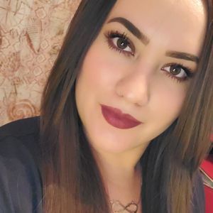 Meet your Posher, Damaris